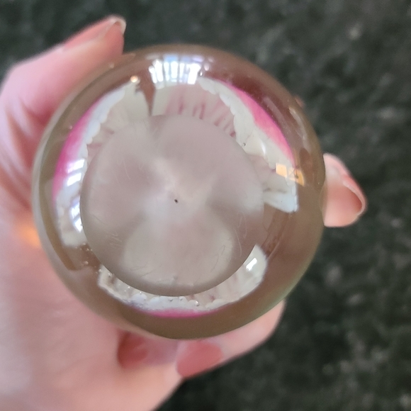 Vintage Floral Art Globe Paperweights Set of 3 - Picture 13 of 13